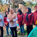 PPL Lingkungan Merapi Bersatu, PPL-MB, Merapi Timur, Lahat Berduka, Musibah Kebakaran, Aksi Peduli Sosial, Bantuan Korban Kebakaran, Lahat Mabes News, Ny. Kartini PPL-MB, Peduli Lingkungan, Sembako dan Uang Tunai, Kepedulian Masyarakat, Perusahaan Tambang Lahat, Dana Kompensasi, Rumah Makan Pak Salim.